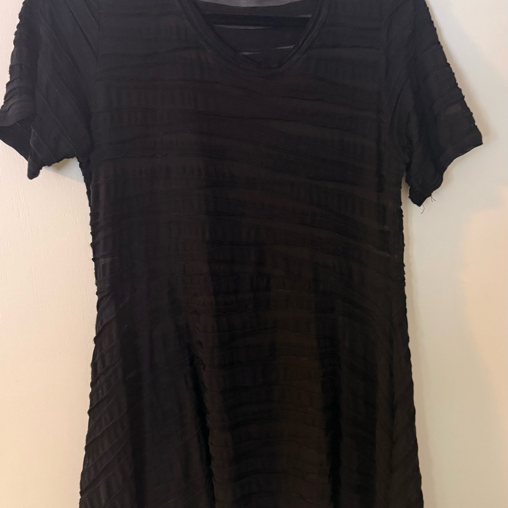 Cut Loose Black Textured Short Sleeve Top